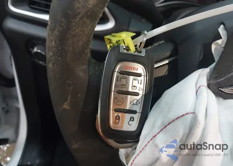 2025 Chrysler Voyager Lx z USA, uszkodzony, nr VIN 2C4RC1CG7SR588632